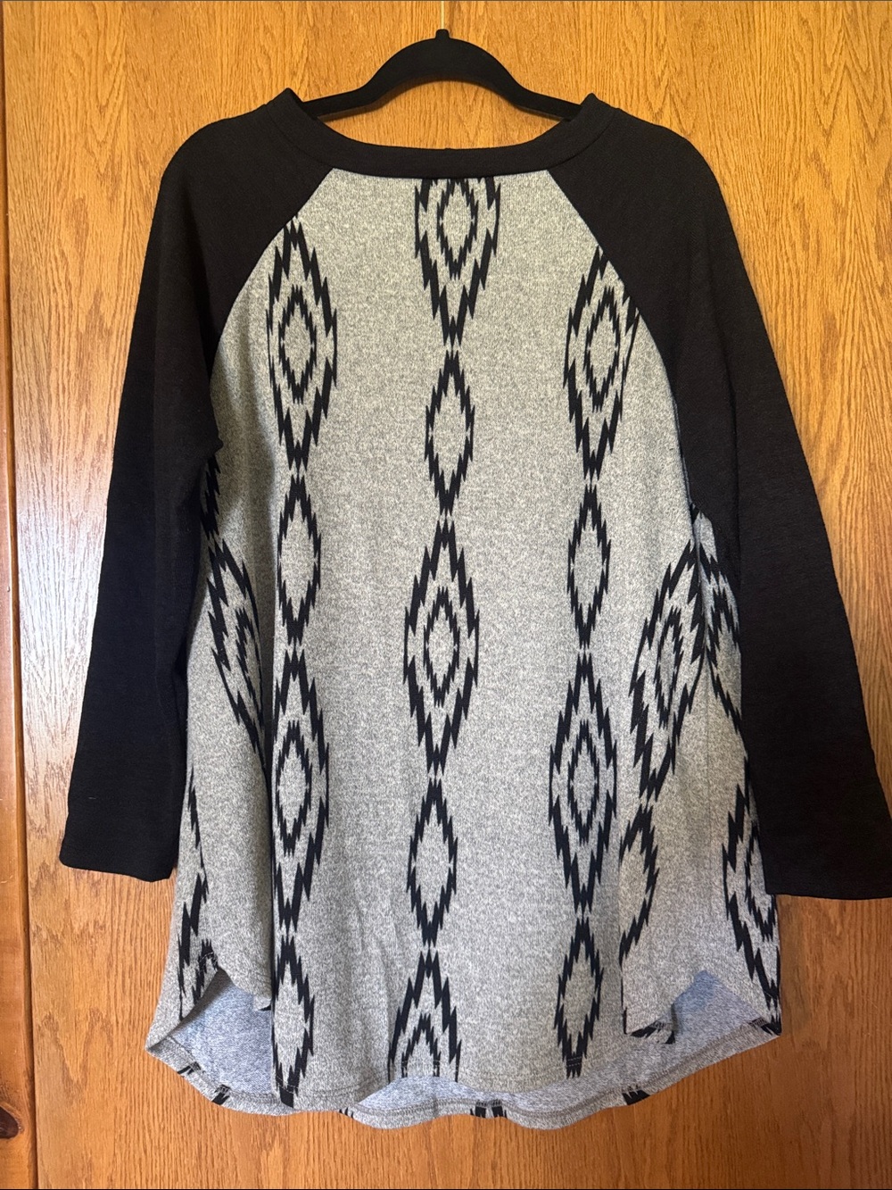 Black & Gray Aztec Raglan Tunic Top